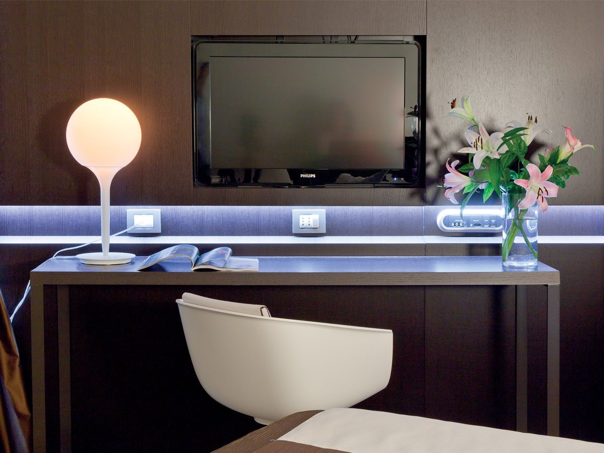 Artemide Castore Table Light | Panik Design