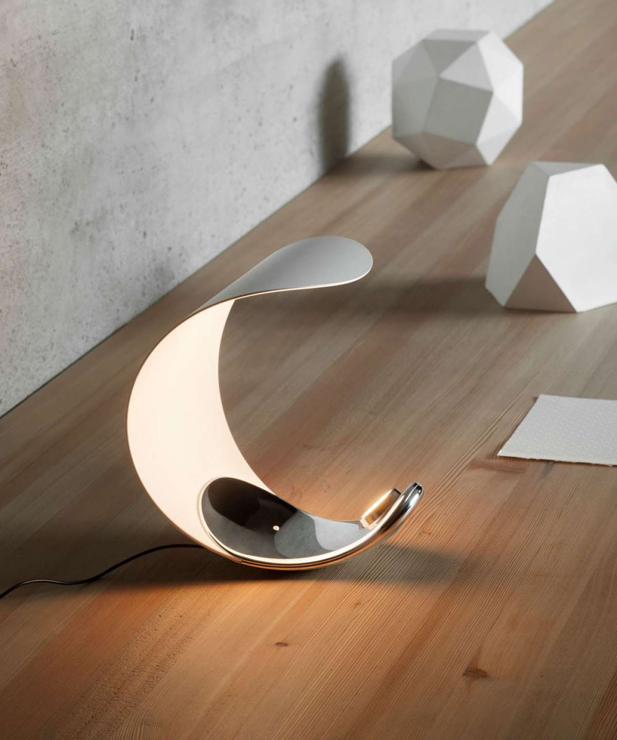Luceplan Curl LED Table Light