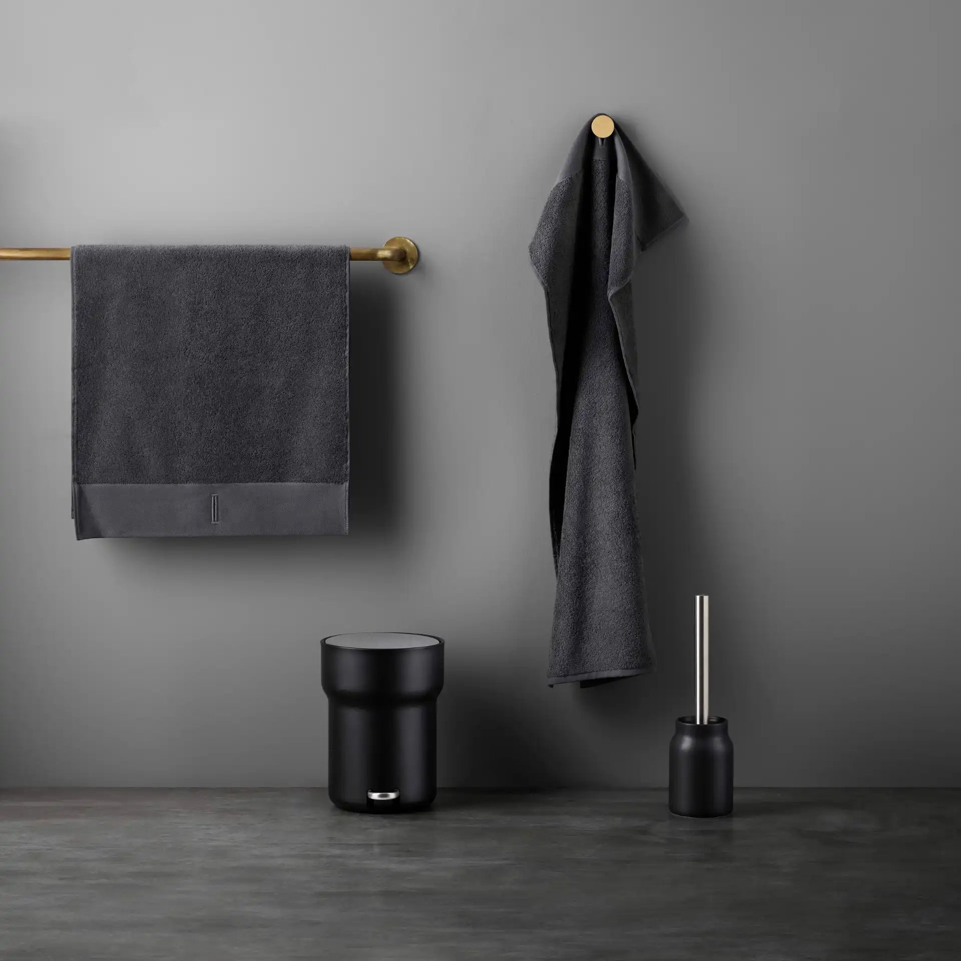 Eva Solo Ceramic Toilet Brush Matt Black | Panik Design