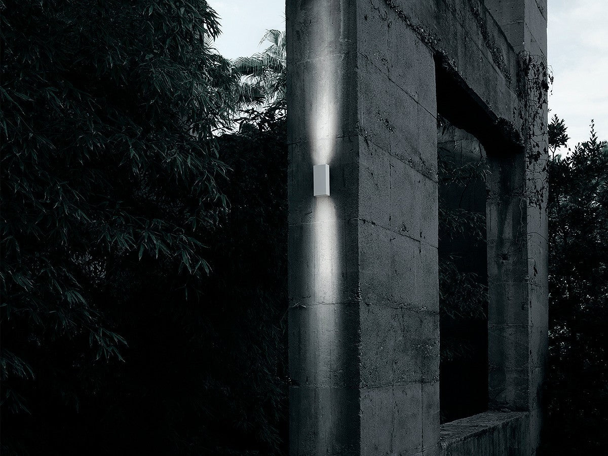 Flos Climber Up&Down Outdoor Wall Light | Panik Design
